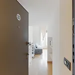 Guesthost - Magenta Long Let Apts Apartman Milánó