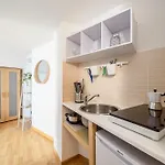 Apartman Guesthost - Magenta Long Let Apts Milánó