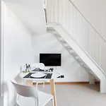 Apartman Guesthost - Magenta Long Let Apts *