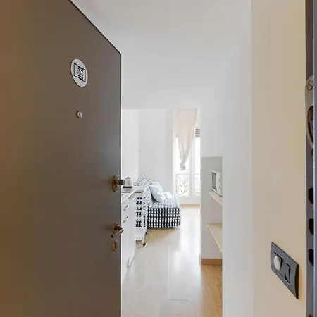 Guesthost - Magenta Long Let Apts شقة ميلان