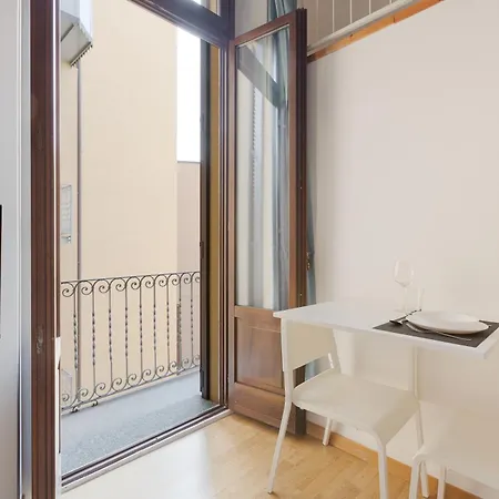 Guesthost - Magenta Long Let Apts شقة ميلان
