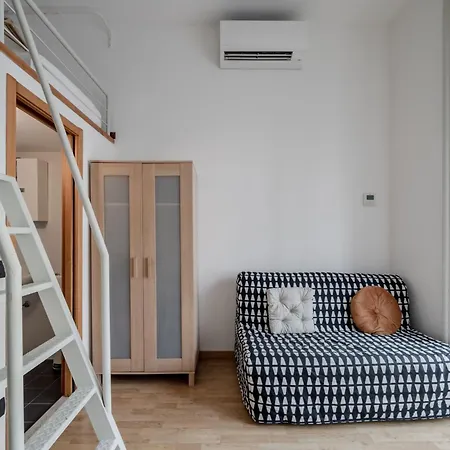 Guesthost - Magenta Long Let Apts Milánó